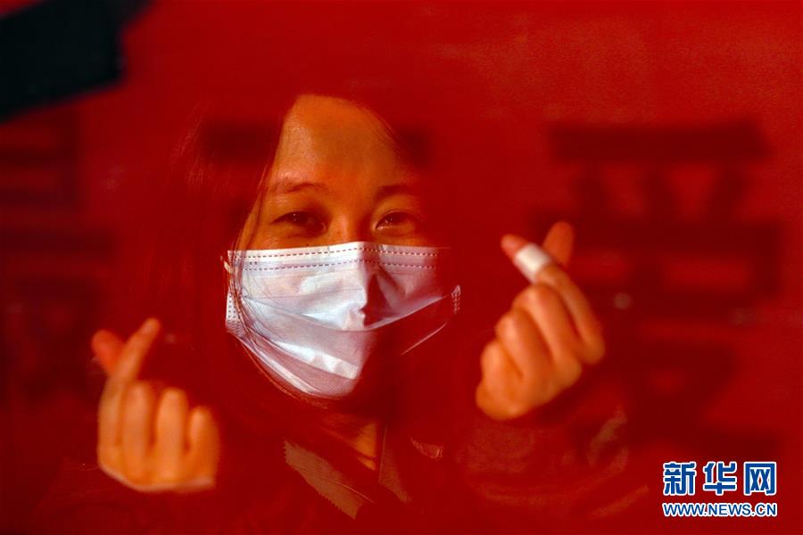 （新華全媒頭條&middot;圖文互動）（5）最美逆行者，武漢永遠(yuǎn)記得你！&mdash;&mdash;首批援鄂醫(yī)療隊返程紀(jì)實