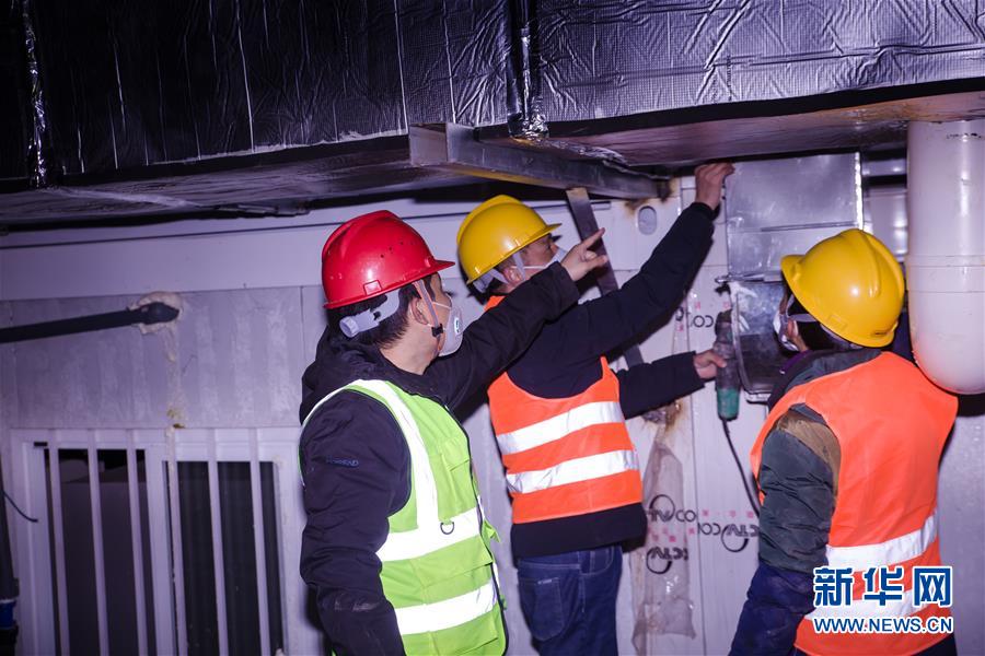 （一線抗疫群英譜&middot;圖文互動）（2）羅文浩：&ldquo;女兒，你的名字里有溫暖，有榮光！&rdquo;