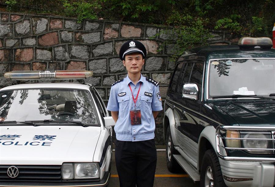 （為了民族復(fù)興&middot;英雄烈士譜&middot;圖文互動(dòng)）張寧海：&ldquo;請(qǐng)跟我走，我來(lái)為大家照亮&hellip;&hellip;&rdquo;