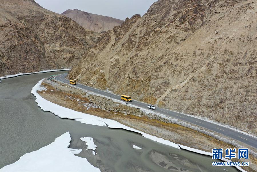 (圖文互動)(4)兩代帕米爾高原牧民的上學路