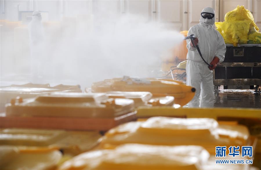 （聚焦疫情防控&middot;圖文互動）（5）&ldquo;隱蔽&rdquo;防線上的阻擊戰(zhàn)&mdash;&mdash;武漢醫(yī)療廢物處理從&ldquo;全線告急&rdquo;到&ldquo;日產(chǎn)日清&rdquo; 