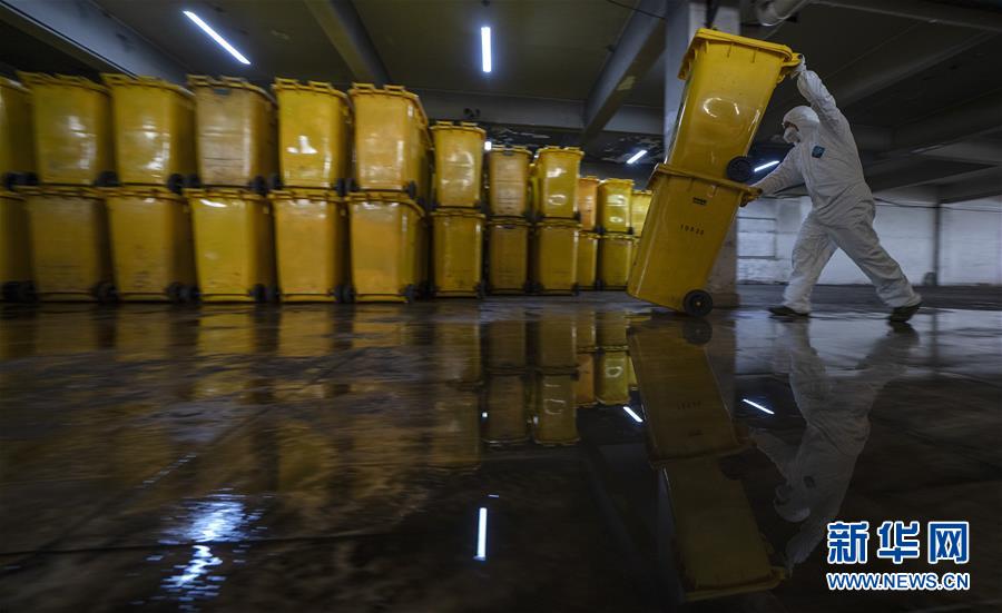 （聚焦疫情防控&middot;圖文互動）（12）&ldquo;隱蔽&rdquo;防線上的阻擊戰(zhàn)&mdash;&mdash;武漢醫(yī)療廢物處理從&ldquo;全線告急&rdquo;到&ldquo;日產(chǎn)日清&rdquo; 