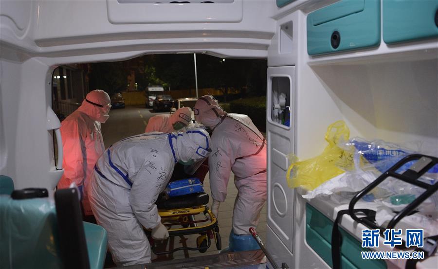（聚焦疫情防控&middot;圖文互動(dòng)）（8）急救車輪上的45天