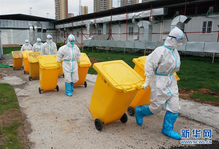 (新華全媒頭條·圖文互動)(8)致敬“沉默的英雄”——記武漢火神山雷神山醫(yī)院的建設者