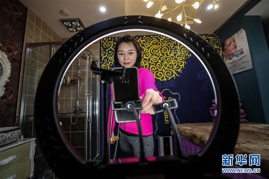 （在習(xí)近平新時(shí)代中國(guó)特色社會(huì)主義思想指引下&mdash;&mdash;新時(shí)代新作為新篇章&middot;習(xí)近平總書記關(guān)切事&middot;圖文互動(dòng)）（1）打開(kāi)生活的正確方式：更衛(wèi)生、更健康！