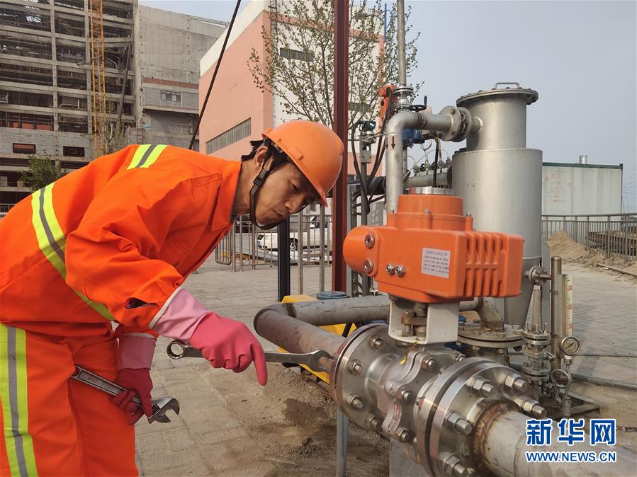 (新華全媒頭條·圖文互動)(8)這個春天,追尋奮斗者的腳步——寫在2020年“五一”國際勞動節到來之際