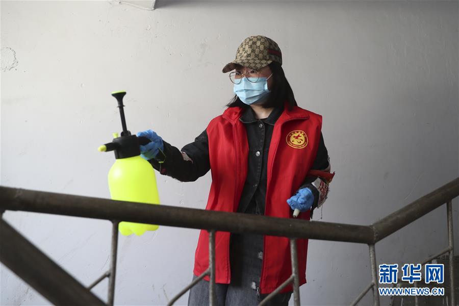 （新華全媒頭條&middot;圖文互動）（11）戰斗在防疫最前沿&mdash;&mdash;來自&ldquo;五一&rdquo;國際勞動節的致敬