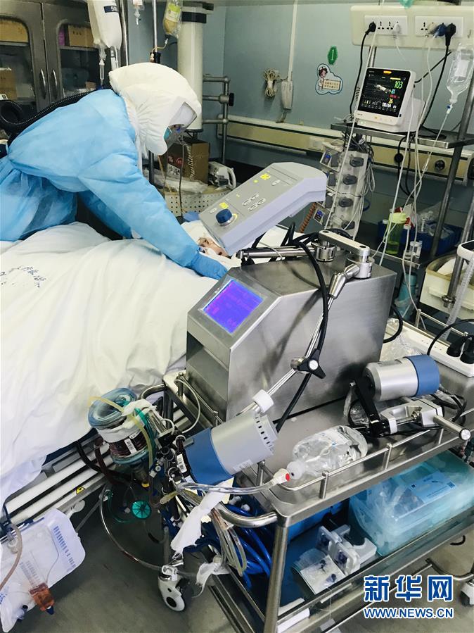 （新華全媒頭條&middot;圖文互動(dòng)）（4）&ldquo;我看不見你的樣子，但我知道你是誰&rdquo;&mdash;&mdash;寫在國(guó)際護(hù)士節(jié)來臨之際