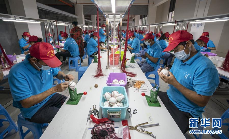 （新華全媒頭條&middot;兩會特別報道&middot;圖文互動）（6）守住底線 穩中求進&mdash;&mdash;從全國兩會看&ldquo;六穩&rdquo;&ldquo;六保&rdquo;如何發力