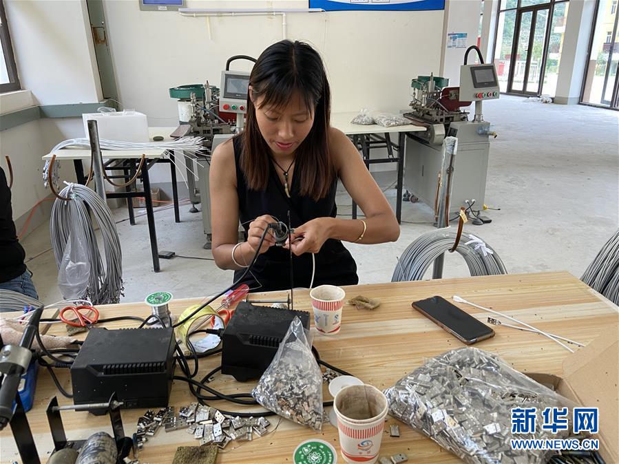 （新華全媒頭條&middot;聚焦&ldquo;三區三州&rdquo;脫貧攻堅&middot;圖文互動）（1）向深度貧困&ldquo;堡壘&rdquo;發起最后總攻&mdash;&mdash;寫在&ldquo;三區三州&rdquo;脫貧攻堅關鍵時點