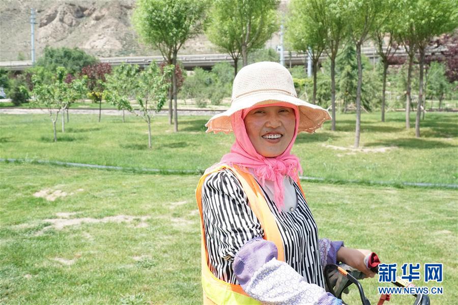 （決戰決勝脫貧攻堅&middot;圖文互動）（4）李三姐有了&ldquo;美&rdquo;差事