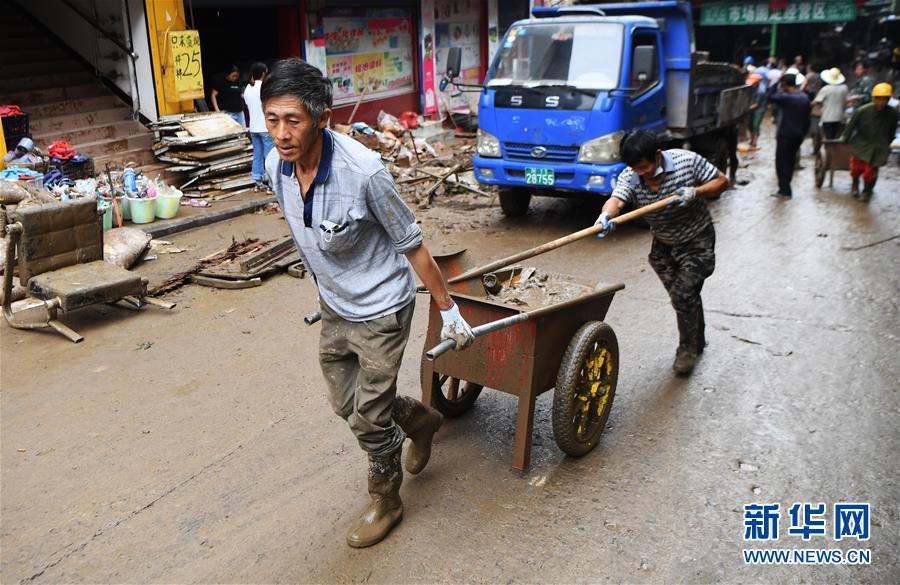（在習近平新時代中國特色社會主義思想指引下&mdash;&mdash;新時代新作為新篇章&middot;習近平總書記關切事&middot;圖文互動）（4）戰洪魔　保安全&mdash;&mdash;近期防汛救災熱點觀察