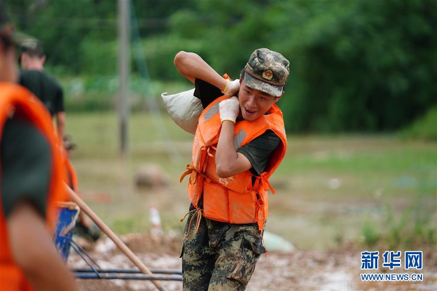 （防汛抗洪&middot;圖文互動）（4）聞&ldquo;汛&rdquo;而動戰(zhàn)鄱湖