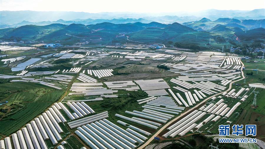 (新華全媒頭條·走向我們的小康生活·圖文互動)(12)三幅“圖鑒”說變遷——貴州“穿越時空”的脫貧印記