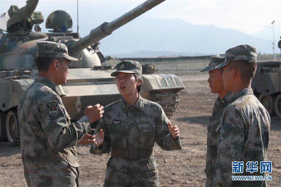 (圖文互動)(4)邊疆軍營“花木蘭”——記“最美新時代革命軍人”馬和帕麗