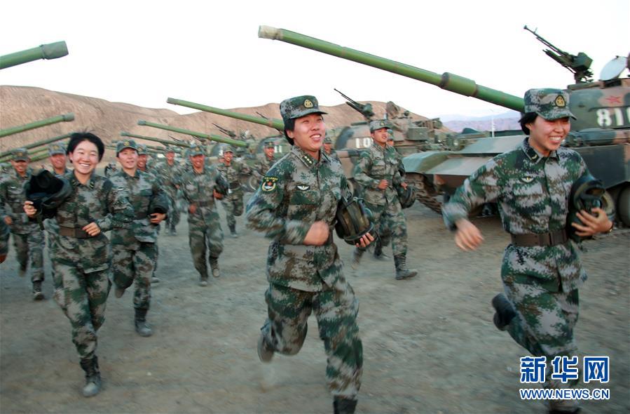 (圖文互動)(6)邊疆軍營“花木蘭”——記“最美新時代革命軍人”馬和帕麗