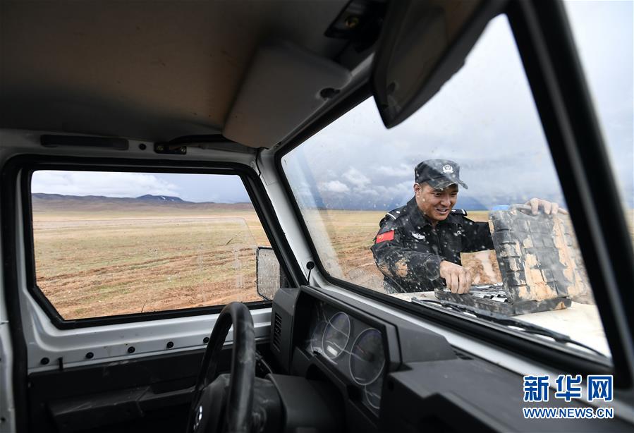 （圖文互動）（2）記者手記：可可西里，&ldquo;挪&rdquo;向&ldquo;藏羚羊大產房&rdquo;的14個半小時