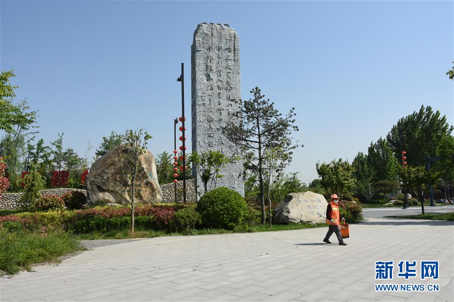 （新華視點(diǎn)&middot;圖文互動(dòng)）（3）警惕重金&ldquo;移石造景&rdquo;之風(fēng)：有的景觀石一塊逾百萬元