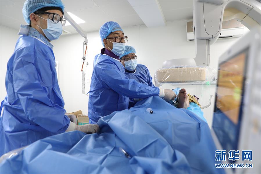 （圖文互動）（4）身披&ldquo;重甲&rdquo;來&ldquo;繡花&rdquo;&mdash;&mdash;醫院中的&ldquo;鉛衣醫生&rdquo;