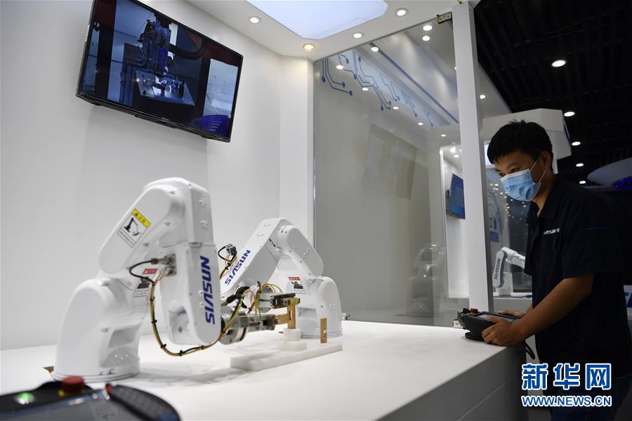 （新華全媒頭條&middot;走向我們的小康生活&middot;圖文互動）（6）沽水流霞正美好&mdash;&mdash;天津&ldquo;工筆&rdquo;繪就&ldquo;小康圖&rdquo;