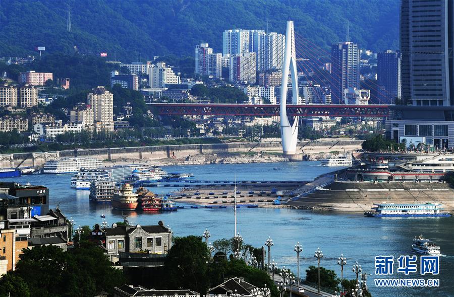 （新華全媒頭條&middot;圖文互動）（1）西部有個新的&ldquo;圈&rdquo;&mdash;&mdash;成渝加快雙城經濟圈建設