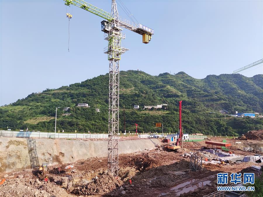 (走向我們的小康生活·決戰決勝脫貧攻堅·圖文互動)(4)“萬里長江第一港”的新藍圖