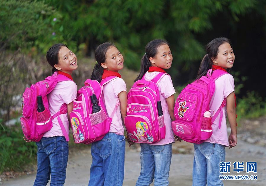 (脫貧攻堅·圖片故事)(1)四胞胎家脫貧記