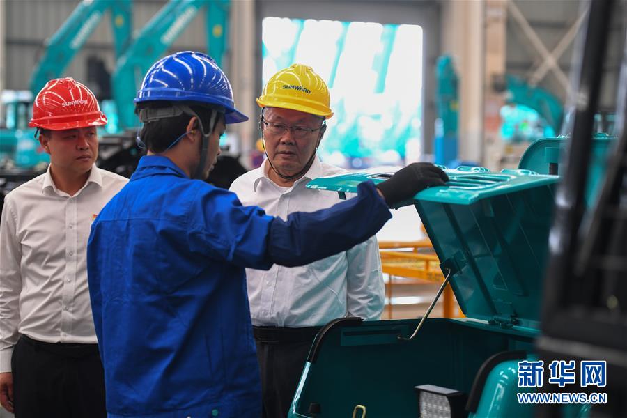 （落實&ldquo;六穩(wěn)&rdquo;&ldquo;六保&rdquo;企業(yè)見聞&middot;圖文互動）（7）&ldquo;智慧工廠&rdquo;引領(lǐng)&ldquo;生產(chǎn)節(jié)拍&rdquo;&mdash;&mdash;走進山河智能一探究竟