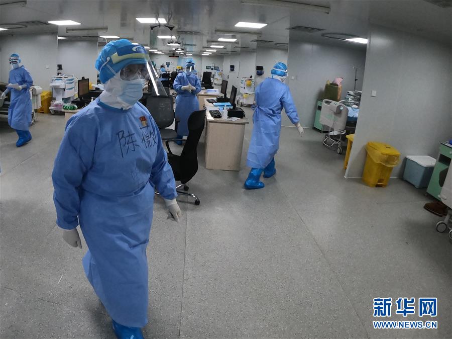 (抗疫一線醫(yī)務(wù)人員英雄群體·圖文互動)(2)沖鋒在抗疫一線的“科研鐵軍”——軍事科學(xué)院軍事醫(yī)學(xué)專家組抗擊新冠肺炎疫情記事