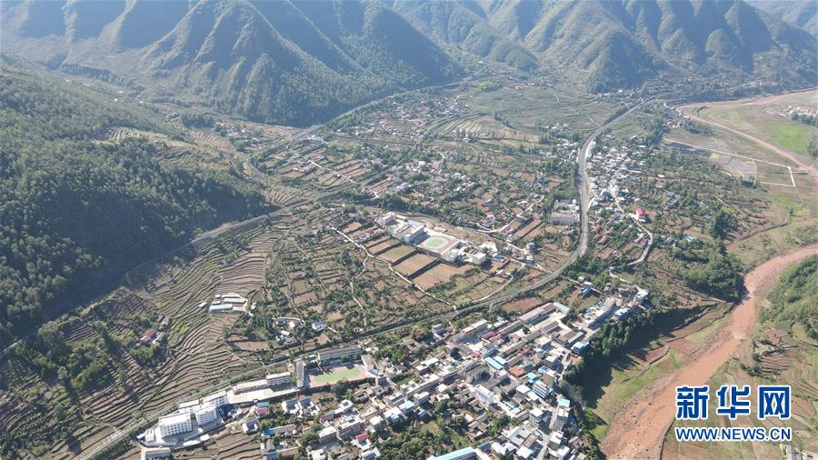 （坐著高鐵看中國(guó)&middot;圖文互動(dòng)）（4）走成昆，感受闖過(guò)禁區(qū)的光影記錄