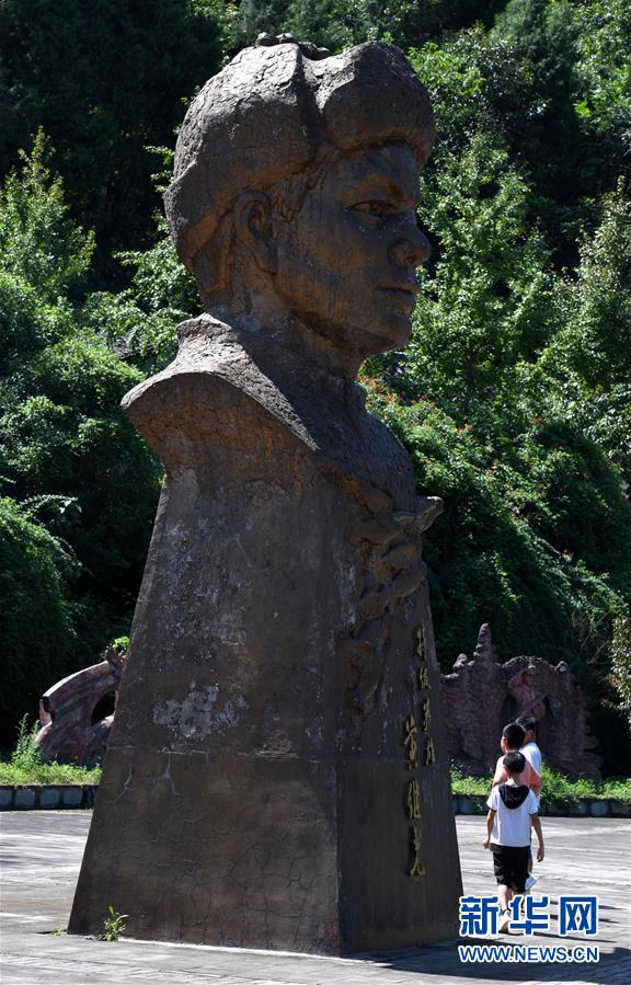 (決戰(zhàn)決勝脫貧攻堅(jiān)·圖文互動(dòng))(2)“堵槍眼”的脫貧戰(zhàn)怎么打?——繼光村見聞