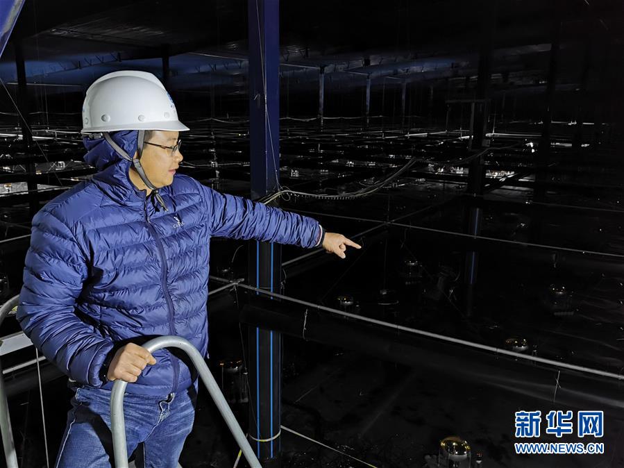 (青春的夢(mèng)想 青春的奮斗·圖文互動(dòng))(2)年輕,就要無(wú)悔擔(dān)當(dāng)——青春在奉獻(xiàn)中閃光