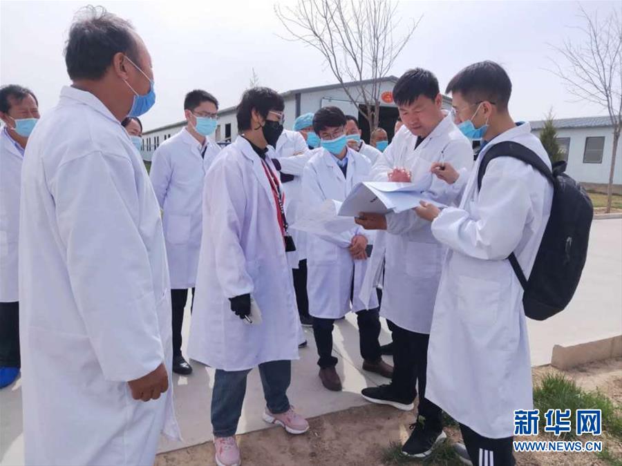 (青春的夢(mèng)想 青春的奮斗·圖文互動(dòng))(5)年輕,就要無(wú)悔擔(dān)當(dāng)——青春在奉獻(xiàn)中閃光