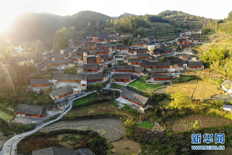 (新華全媒頭條·兩會(huì)特別報(bào)道·圖文互動(dòng))(1)從取得決定性成就到奪取全面勝利——從全國(guó)兩會(huì)看決戰(zhàn)決勝脫貧攻堅(jiān)