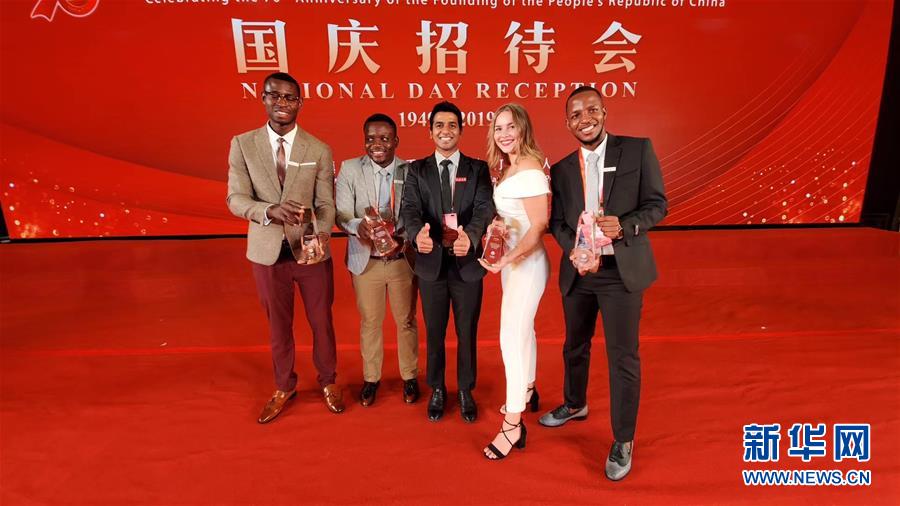 (在習(xí)近平新時代中國特色社會主義思想指引下——新時代新作為新篇章·總書記關(guān)切開放事·圖文互動)(6)開放的中國,夢想的模樣——洋學(xué)生在中國的日子