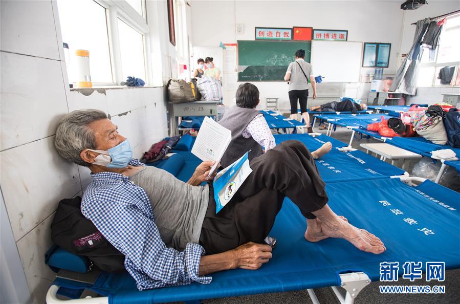 （在習(xí)近平新時代中國特色社會主義思想指引下&mdash;&mdash;新時代新作為新篇章&middot;習(xí)近平總書記關(guān)切事&middot;圖文互動）（5）戰(zhàn)疫魔,斗洪魔&mdash;&mdash;湖北全力應(yīng)對防疫、防汛疊加&ldquo;雙考&rdquo;