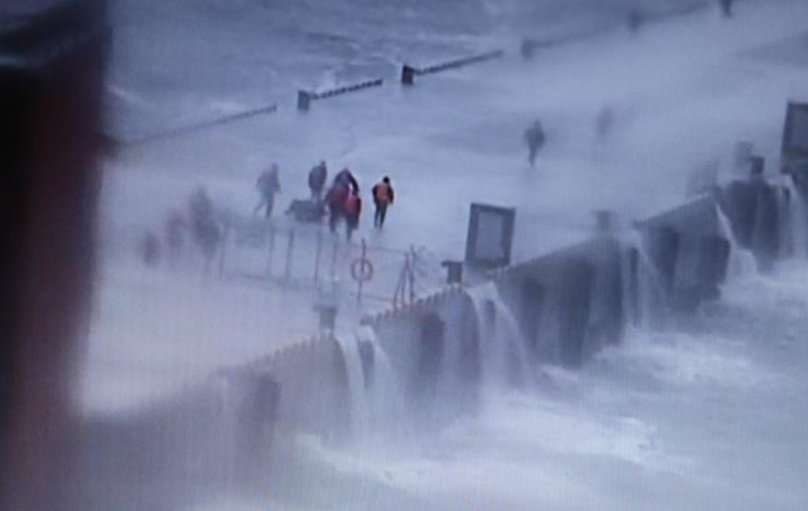 追記為保護(hù)國家某重點(diǎn)試驗(yàn)平臺壯烈犧牲的3位勇士黃群、宋月才、姜開斌