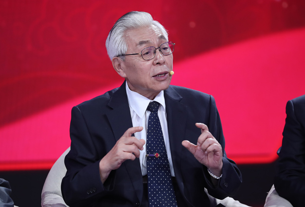 月亮離地球最近，是到達各個遙遠天體的一個&lsquo;轉運站&rsquo;。