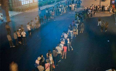 大醫(yī)院人滿為患，社區(qū)醫(yī)院門可羅雀怎么破？