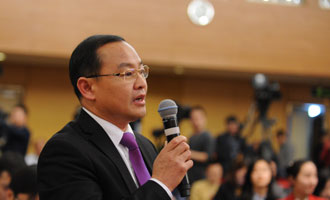 美中時報(bào)記者提問