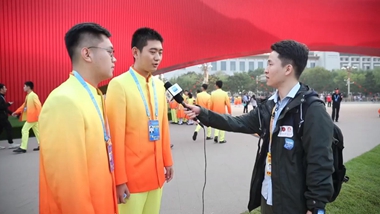 &ldquo;我們是慶祝大會的背景音樂&rdquo;