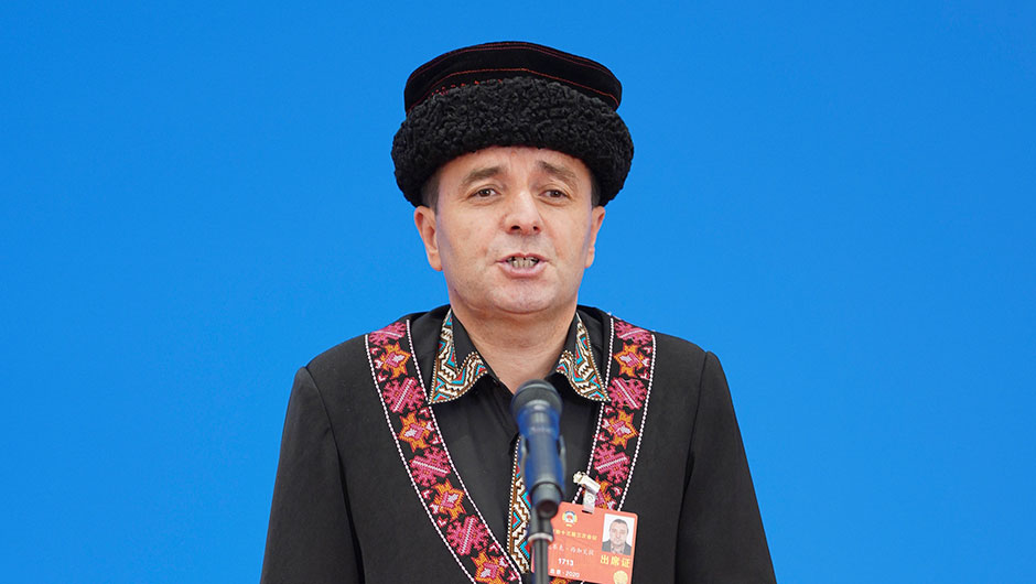 全國政協委員玉克賽克&middot;西加艾提接受采訪