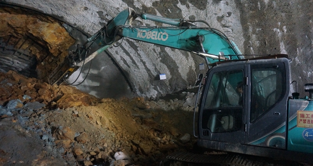 10.24公里！贛深高鐵&ldquo;第一長隧&rdquo;貫通！