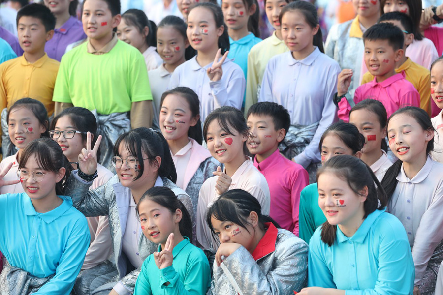 今晚，我們歡聚在天安門廣場