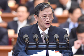 全國政協委員吳江發言