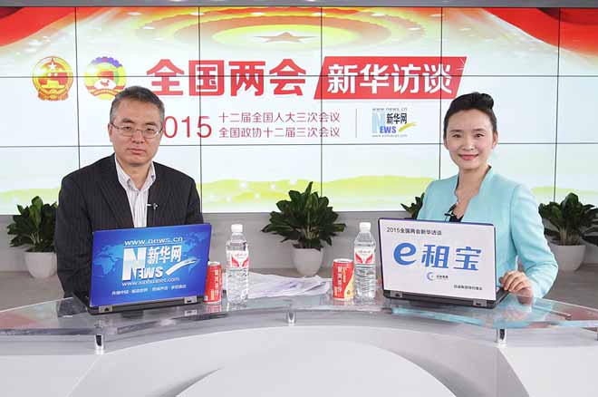 嘉賓與主持人合影