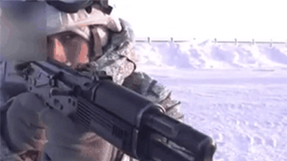 俄在北極地區舉行大規?？畿姺N演習