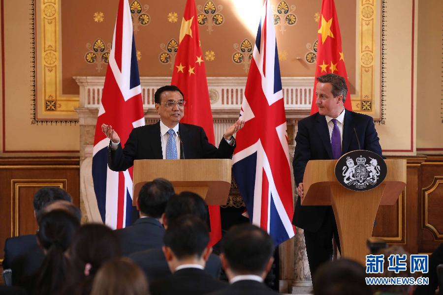 6月17日，國務院總理李克強同英國首相卡梅倫在倫敦舉行中英總理年度會晤后共同會見記者。新華社記者 龐興雷 攝