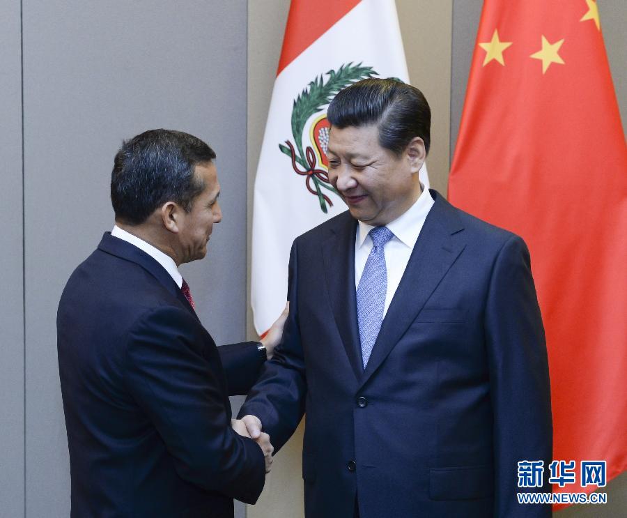 7月16日，國家主席習(xí)近平在巴西首都巴西利亞會(huì)見秘魯總統(tǒng)烏馬拉。新華社記者 劉建生 攝 