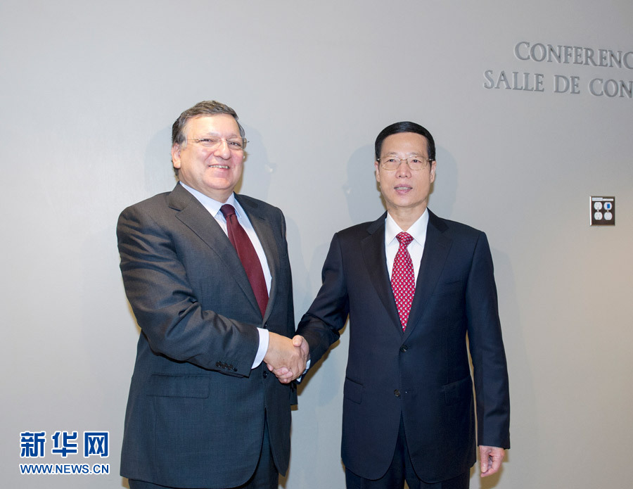 9月23日，正在紐約出席聯(lián)合國氣候峰會的國家主席習(xí)近平特使、國務(wù)院副總理張高麗在紐約聯(lián)合國總部會見歐盟委員會主席巴羅佐。新華社記者王曄攝 